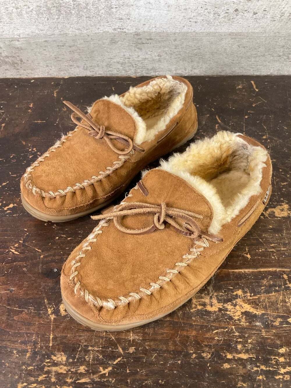 L.L.Bean Women's Wicked Good Moccasins, Size 8 Medium - Picture 2 of 8